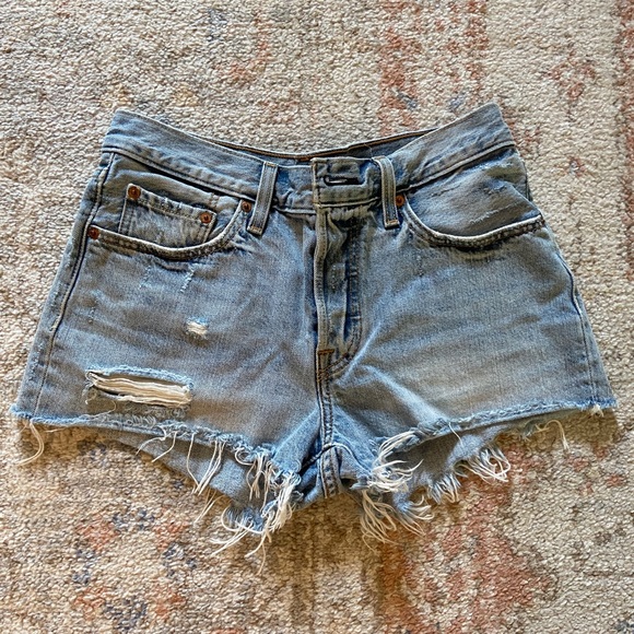 Levi’s 501 button fly shorts - Picture 5 of 5